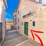 Apartment & Gordana