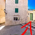 Apartment & Gordana