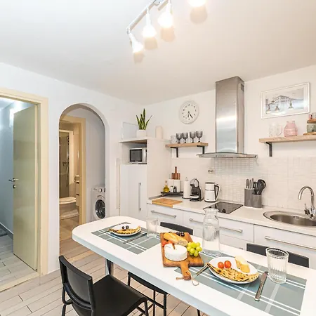 & Gordana Apartment Split