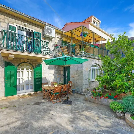 Apartment & Gordana